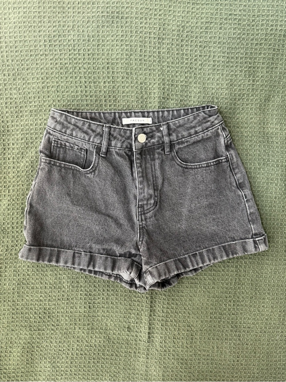 PacSun Mom Short Gray Denim Mom Shorts Waist 24